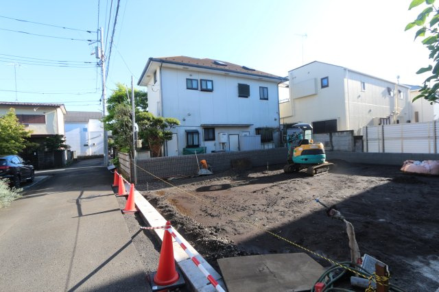 【Blooming Garden】小平市学園東町の外観|太陽光発電システム付で月々の電気代を少しでも安く♪