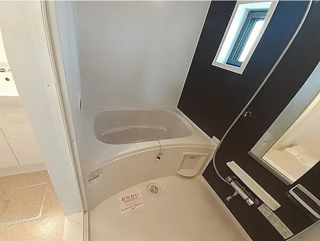 グリーンコート西田Ⅱ「駅徒歩8分」「平成29年築」の浴室
