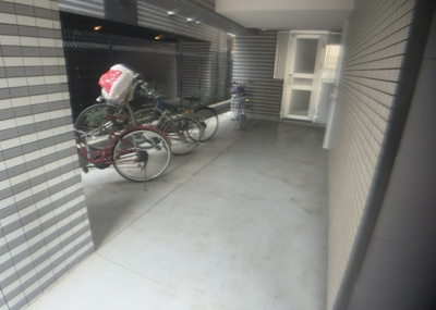 【駐輪場】 | ステージグランデ八王子Ⅱ | マンションの駐輪場は、事前に空きがあるか確認を取ると安心です。せっかく入居したのに駐輪スペースがない！なんてことになったら大変ですよね。そこで、内見時や購入前にはまず事前に確認しておくと良いでしょう。