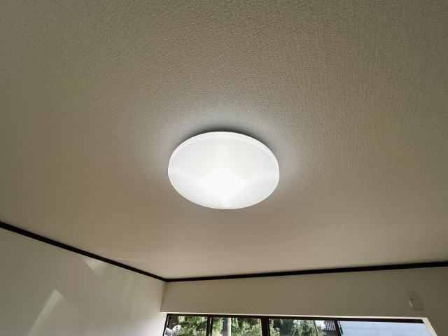 相馬市新沼字刈敷田 陽当たり良好！ 中古平屋住宅 3LDK＋S 不動産プラスの内装|各居室の照明器具は全て新品交換しました。照明器具は設置した状態でお引渡しを致しますのでお客様が別途ご購入いただく必要はございません。