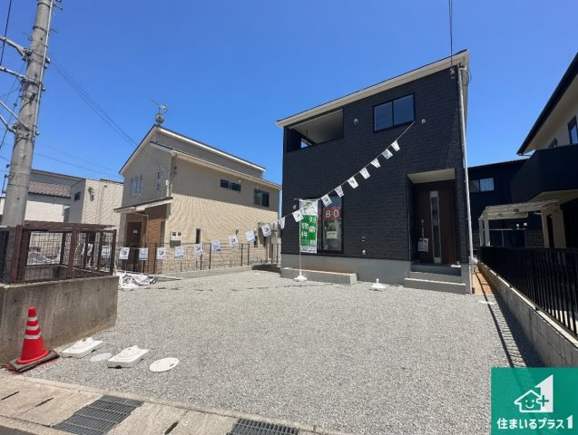 たつの市龍野町日山　第6期　新築一戸建ての駐車場|並列２台駐車可能！ゆとりの駐車スペースで車庫入れもスムーズ！