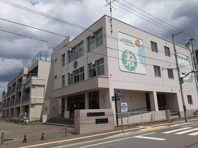 ベルメゾンＧの周辺|知新小学校まで60m