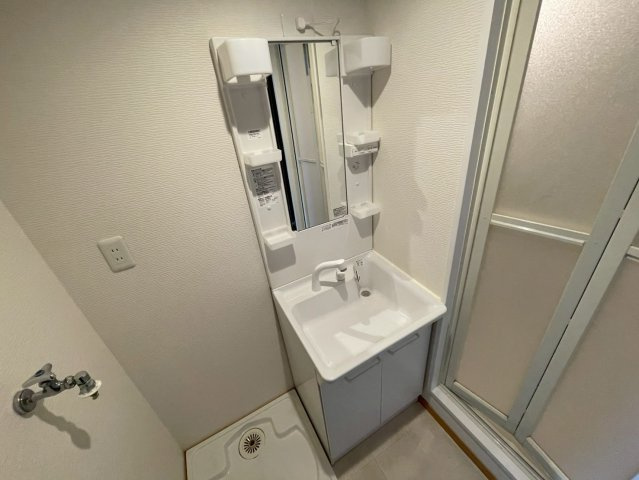 芦屋サウスマンションの独立洗面台