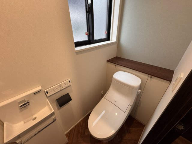 吉志新町一丁目　戸建のトイレ