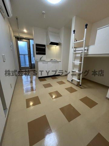 仲介手数料０円！ノヴェル大須の居間・リビング