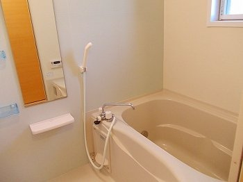 【浴室】 | ラフレシールあぼしＣ | きれいなお風呂です