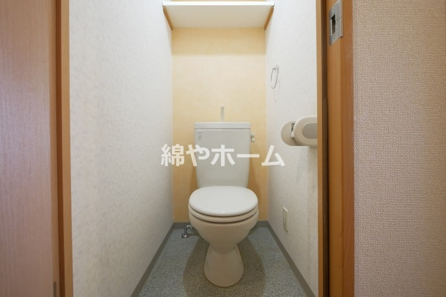 オズレジデンス天下茶屋のトイレ|シンプルで使いやすいトイレです