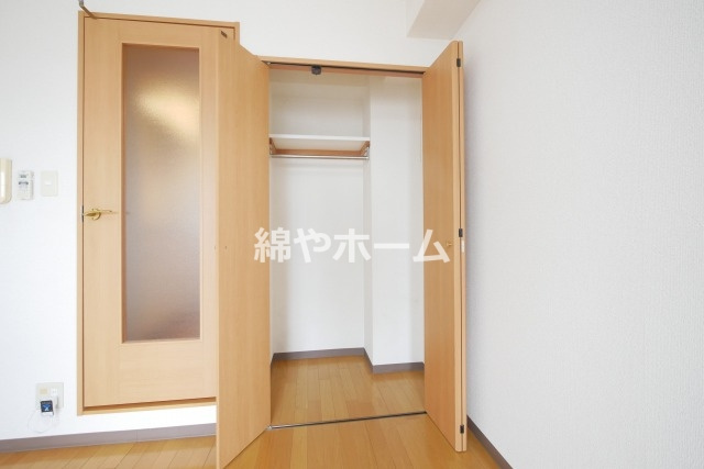 オズレジデンス天下茶屋の収納|こまごまとしたものを収納できそうですね