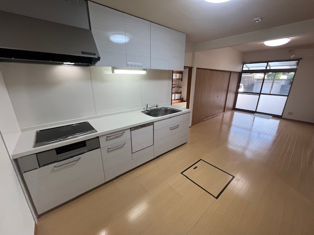 都城市都北町の中古一戸建の居間・リビング