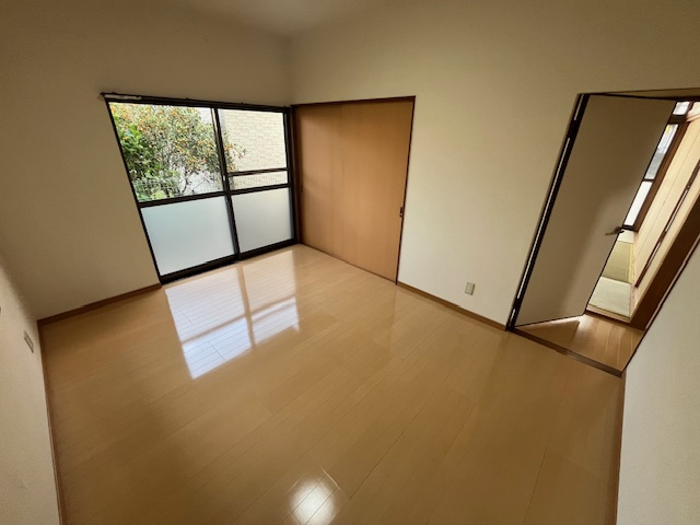 都城市都北町の中古一戸建の洋室