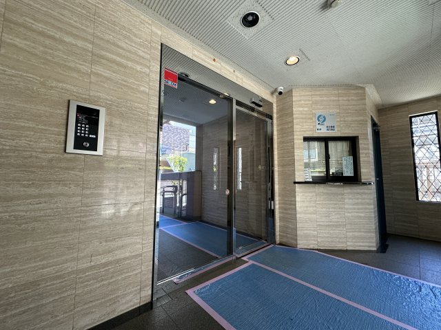 モアグランデ新横浜北のその他|綺麗に整備されたエントランス部分です。セキュリティー面でも安心のオートロックを完備