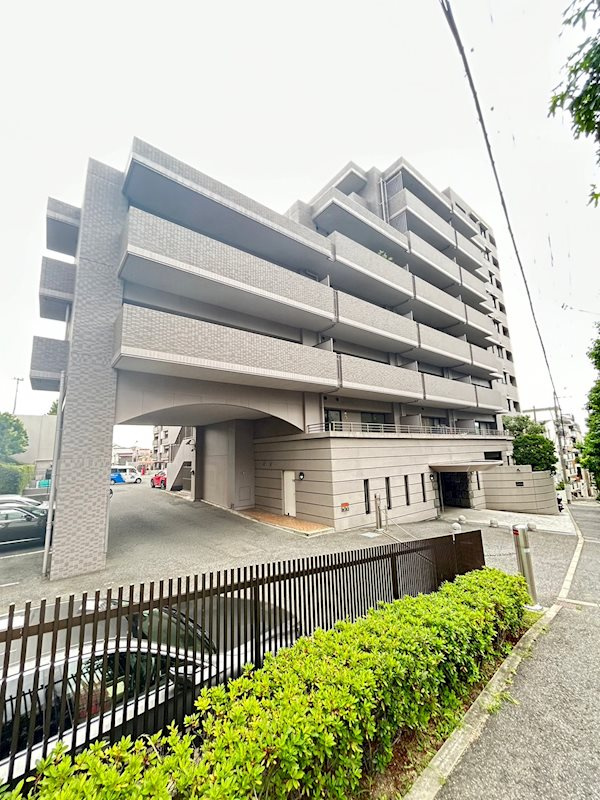 パークハイム神戸熊内町の外観