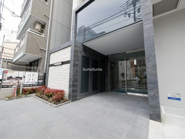 大阪市西区京町堀２丁目の賃貸マンションの外観