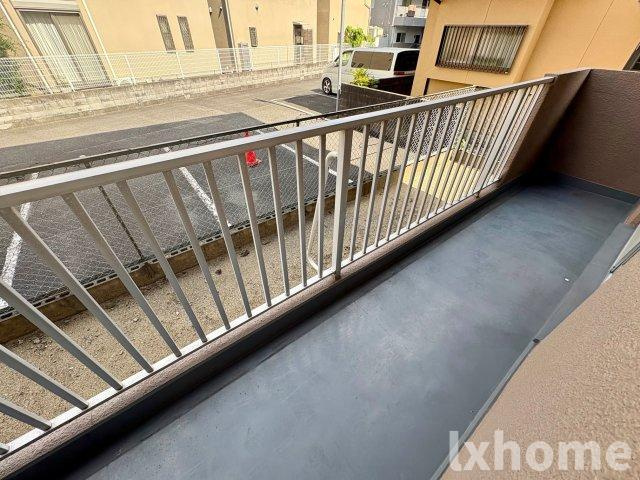 清水マンションのバルコニー|落ち着いた時間を過ごせるバルコニーです