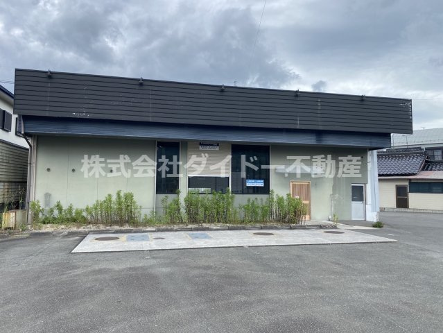 飯塚市忠隈の店舗