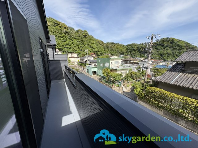 鎌倉市浄明寺４丁目1期　新築戸建　全２棟１号棟のバルコニー|眺めの良いバルコニー