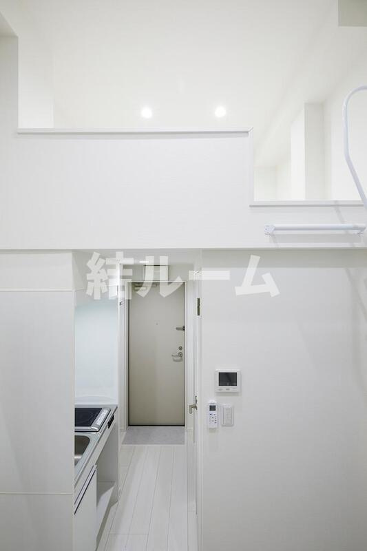 練馬区小竹町１丁目のアパートの玄関