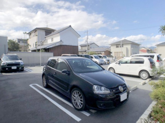 【駐車場】