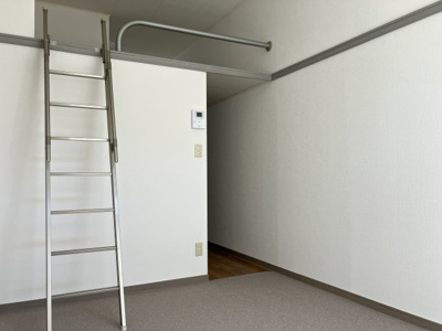 【居間・リビング】 | サンプレイス明石 | ※写真は同物件別部屋です