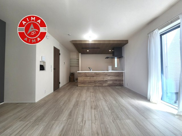 福岡市博多区新和町2丁目第1-3棟（2号棟）の居間・リビング|多くの時間を過すことになるリビングだからこそ、いつも穏やかな空間・解放感が味わえ毎日が充実します。