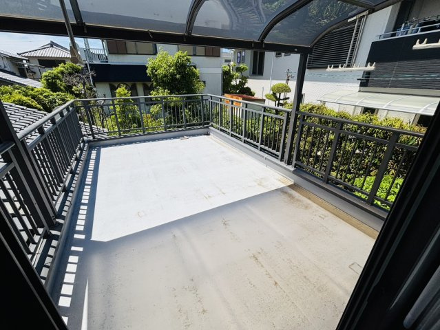 岸和田市葛城町　中古戸建のバルコニー