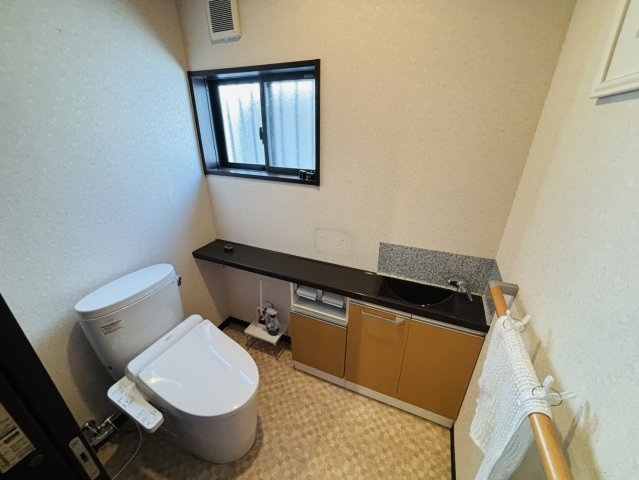 岸和田市葛城町　中古戸建のトイレ