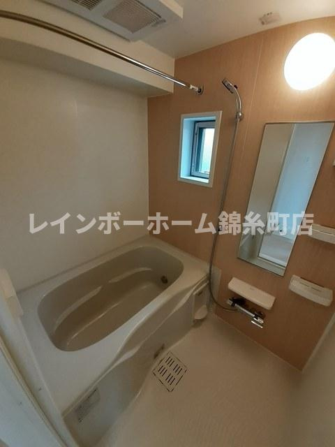 メイプルの浴室