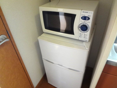 【その他】 | レオパレスヨコミチ | ２ドア冷蔵庫・レンジ