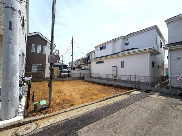 新築戸建2LDK＋ロフト【横浜市瀬谷区本郷1丁目】「瀬谷」駅徒歩14分の前面道路含む現地写真