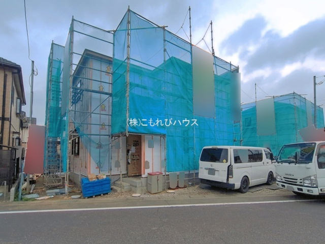 鴻巣市愛の町　新築戸建て（4区画）　03の駐車場|5/8撮影
