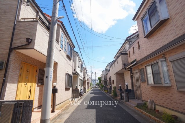 【前面道路含む現地写真】 | 八尾市小畑町1丁目 | 【前面道路：幅員4.7ｍ☆】バス停徒歩3分圏内にあります♪