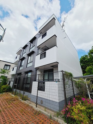 岡田山ハイツ　A棟