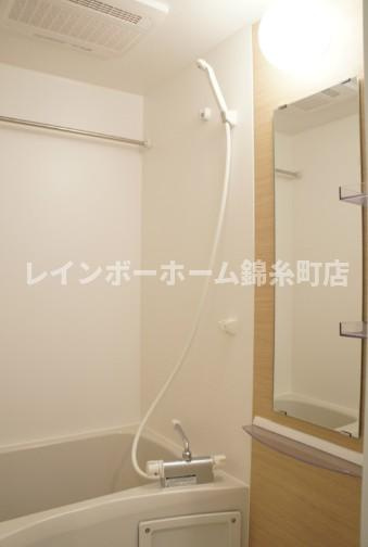 リブリ・東保木間の浴室
