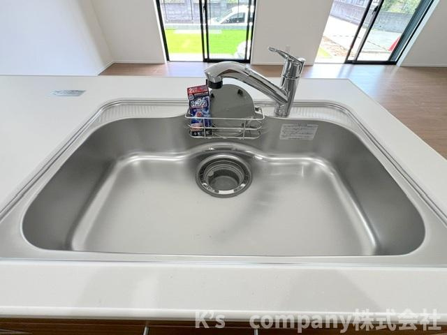 ◎茅ヶ崎市芹沢　新築戸建◎のキッチン|耐久性に優れたステンレス素材のシンク◇