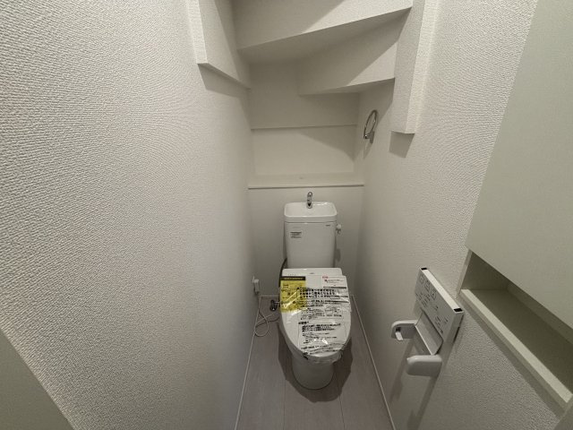 GRAFARE瀬戸市高根3期｜名古屋市の戸建ならホームアップのトイレ|2か所にトイレを完備。混み合う朝や来客時も安心の設計！