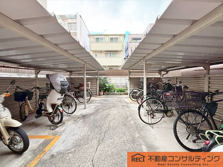 サンヴィラ本山パートⅠの駐輪場