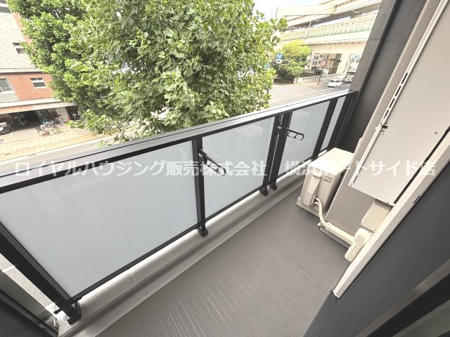 【バルコニー】