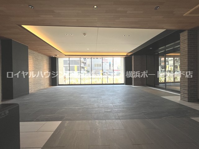 【ロビー】