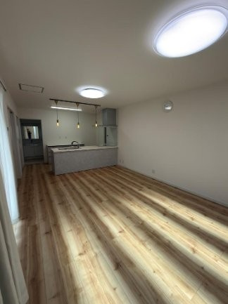高倉1丁目　中古一戸建ての居間・リビング|LDK16.0帖
■物件内覧・資金計画相談・住宅ローン相談、リフォーム相談、お問合せ受付中■
※当日・翌日のご内覧、ご相談はお電話でのお問合せがスムーズです！