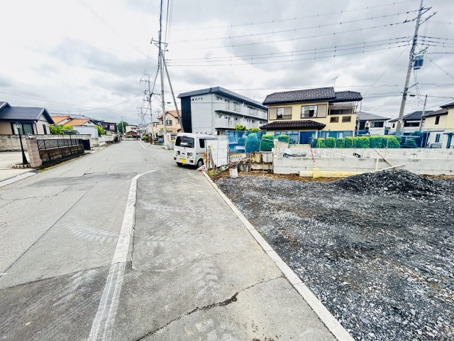 新築　高崎市石原町8区画　1号棟の前面道路含む現地写真|現地写真　西側接道幅員約6.2ｍ