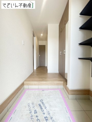 【玄関】 | blooming garden久喜市本町5丁目4期　新築住宅 | 現地(2026年7月撮影)