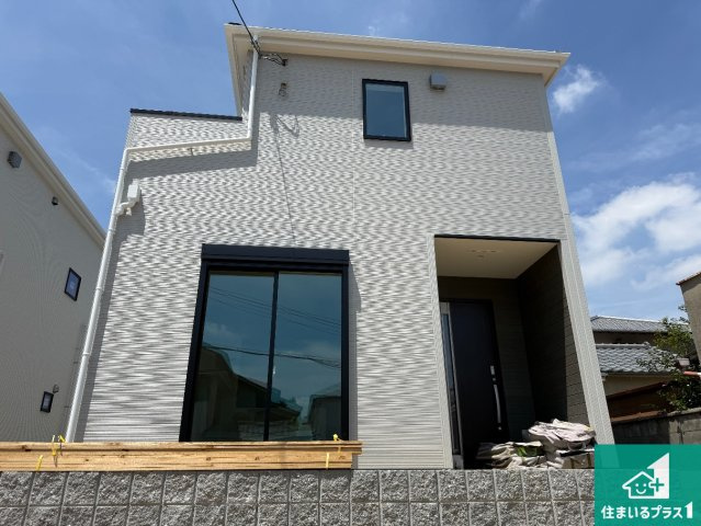 大阪狭山市西山台　第1期　新築一戸建ての外観|現在建築中！落ち着いた街並みで新生活を始めることが出来そう！周辺の物件も併せてご紹介させて頂きます！