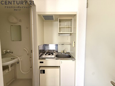 収納棚あり・システムキッチン