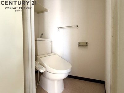 お風呂トイレ別・温水洗浄便座完備