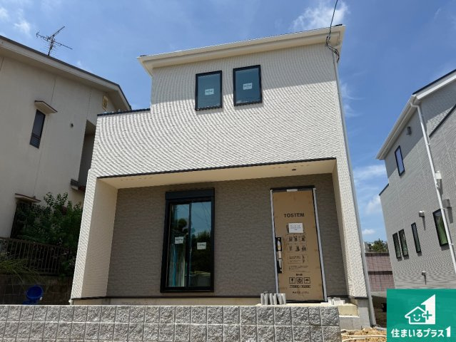 大阪狭山市西山台　第1期　新築一戸建ての外観|現在建築中！落ち着いた街並みで新生活を始めることが出来そう！周辺の物件も併せてご紹介させて頂きます！