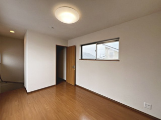 【寝室】 | 土塔町　中古一戸建