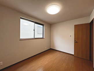 【洋室】 | 土塔町　中古一戸建