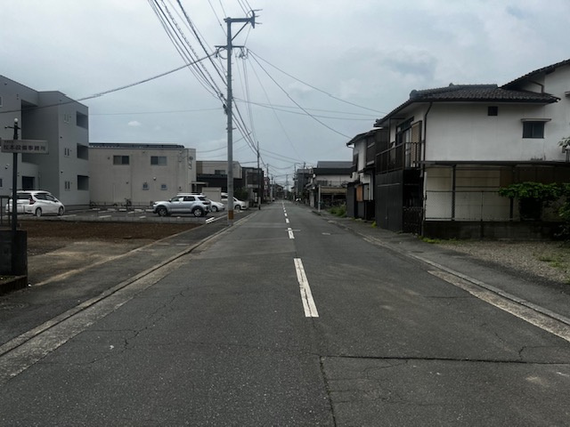 熊本市東区若葉三丁目売地の前面道路含む現地写真