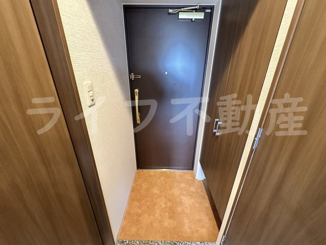 Luxe玉造南の玄関