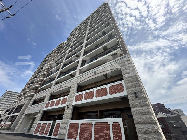 Luxe玉造南の外観